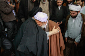 دیدار آیت الله مصباح یزدی با آیت الله موسوی جزایری در مسجد رفعت قم - ۲۲ اسفند ۱۳۸۸