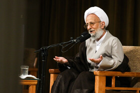 دیدار نیروهای نظامی با آیت الله مصباح یزدی در سالروز میلاد امام حسین(ع) - ۲۴ تیر ۱۳۸۹