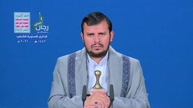 رهبر انصارالله یمن: به اصول و راه شهدای بزرگ ادامه می‌دهیم