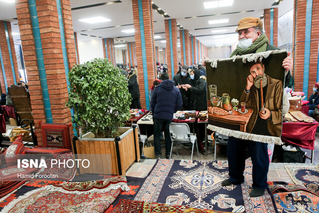 گلایه خداکرمی از انتقال بدون مطالعه جمعه بازار پروانه