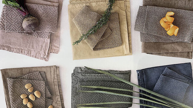 نقش پارچه‌های بازیافتی در طراحی‌های مدرن و کلاسیک پوشاک زنانه 