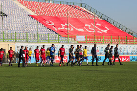 دیدار تیم‌های فوتبال نساجی مازندران و نفت آبادان