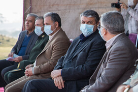 محمد اسلامی وزیر راه و شهرسازی در مراسم رونمایی از سنگ بنای مرکز تحقیقات پیش بالینی پزشکی باز ساختی رویان