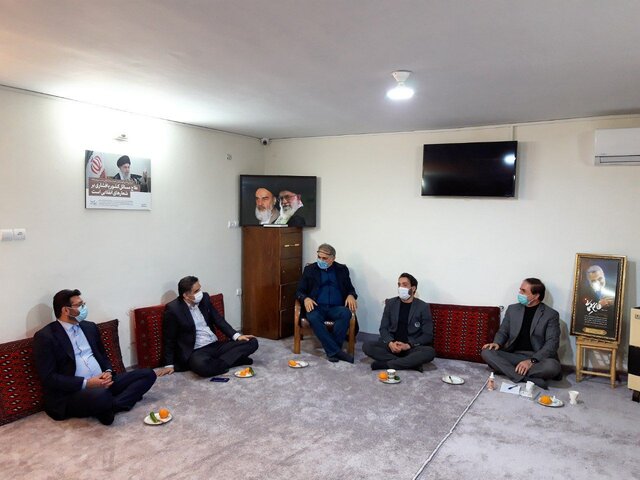 مشکلات و دغدغه های تیم فوتسال شهید منصوری ورامین بررسی شد