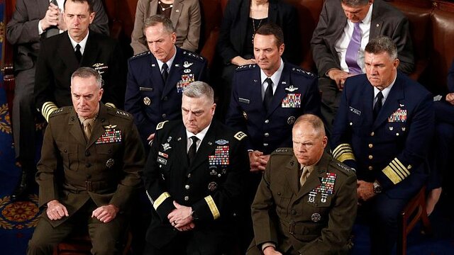 بیانیه مشترک فرماندهان ارشد ارتش آمریکا: جو بایدن چهل و ششمین فرمانده‌ی  کل قواست