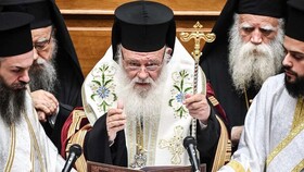 توضیح اسقف اعظم یونان درباره اهانتش به دین اسلام