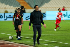 دیدار تیم‌های فوتبال پرسپولیس و فولاد