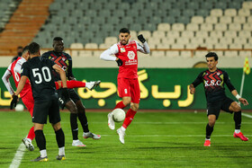 دیدار تیم‌های فوتبال پرسپولیس و فولاد