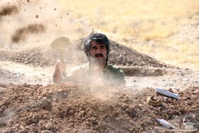 «زیرخاکی» همچنان بازیگر می گیرد