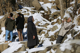 «آبشار گنج نامه» در ۵ کیلومتری غرب شهر همدان، جایی در میان دامنه های کوه الوند قرار دارد که جذابیت خاصی به مناظر اطرافش داده است. 