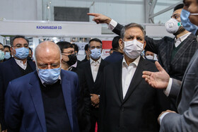 بازدید اسحاق جهانگیری، معاون اول ریاست جمهوری از نمایشگاه نفت، گاز، پالایش و پتروشیمی