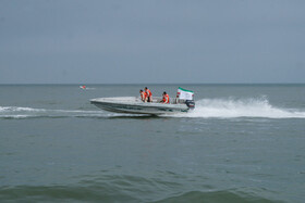 رژه شناورها به مناسبت لحظه ورود امام راحل (ره) به میهن - آستارا