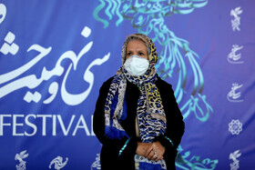 گیتی معینی در سومین روز سی و نهمین جشنواره بین‌المللی فیلم فجر