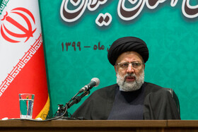 باید نقض حقوق انسان‌ها توسط آمریکا و غرب به جهان ارائه شود