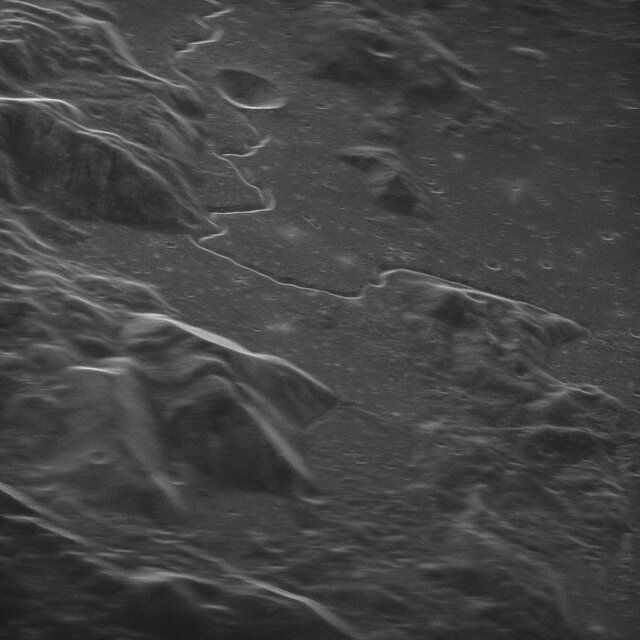 عکسبرداری از محل فرود آپولو ۱۵در ماه از روی زمین!