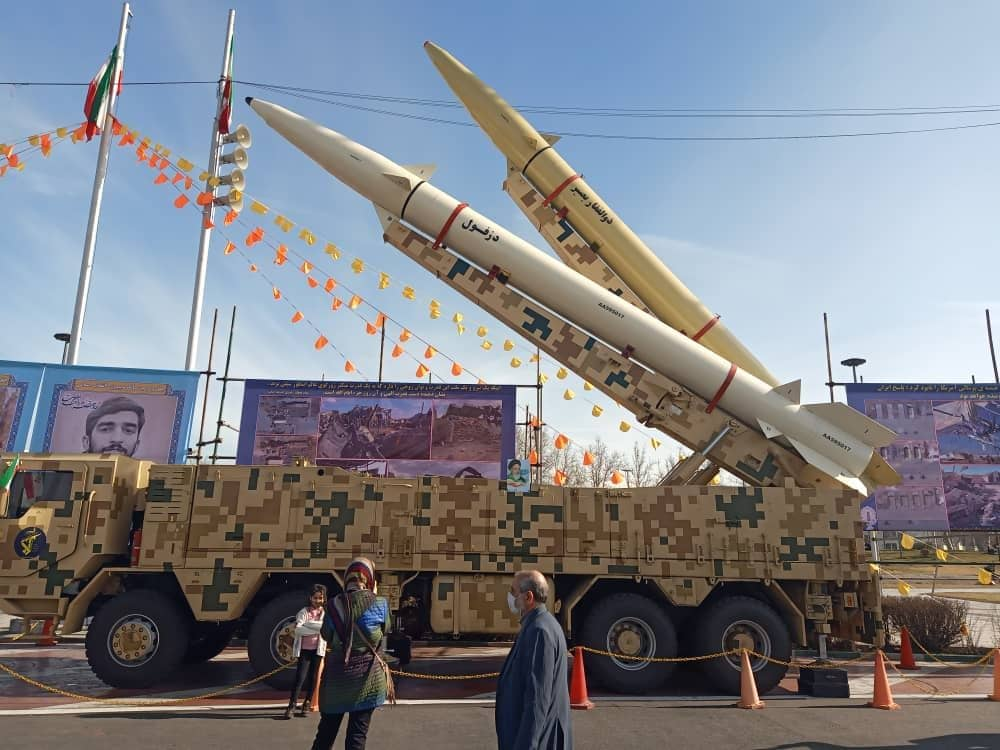 نمایش سامانه موشکی «سوم خرداد» در میدان آزادی