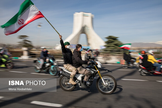 میرزایی: مراسم ۲۲ بهمن امسال پیام روشنی برای همه جهانیان داشت
میرزایی: مراسم ۲۲ بهمن امسال پیام روشنی برای همه جهانیان داشت