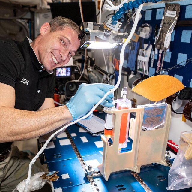 انجام آزمایشات مهم در داخل ایستگاه فضایی بین المللی