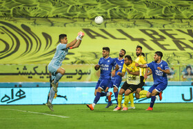 هفته پانزدهم لیگ برتر فوتبال، سپاهان - استقلال