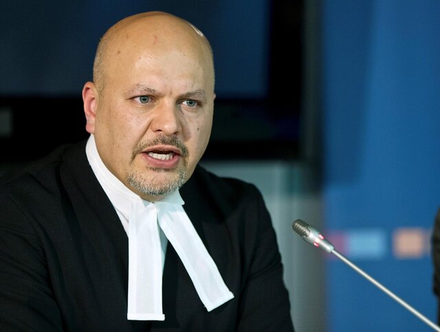 "کریم خان" انگلیسی،‌ دادستان دادگاه لاهه شد