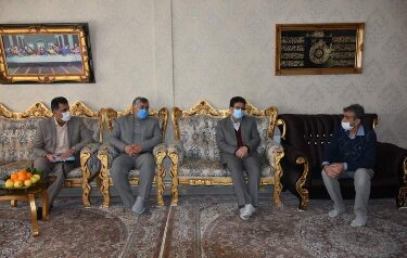 شهدا مایه آبروی نظام هستند
