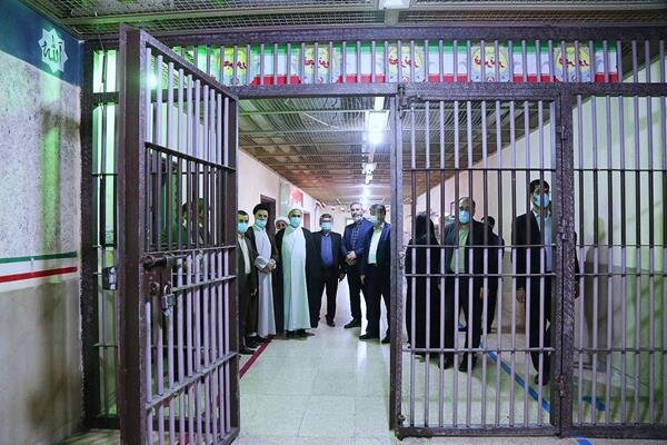 خضریان: کمیسیون‌ اصل نود پیگیر کاهش جمعیت کیفری زندان‌هاست