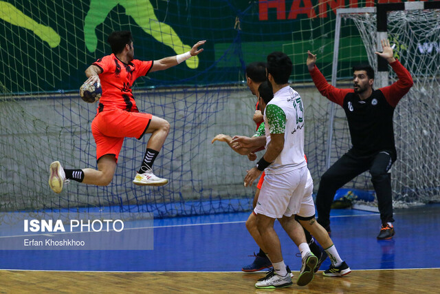 برد مس و شاملی در لیگ برتر هندبال مردان/ مربی پرسپولیس به داوری معترض شد برد مس و شاملی در لیگ برتر هندبال مردان/ مربی پرسپولیس به داوری معترض شد