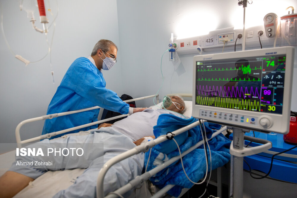 فوت روزانه حدود 3 نفر به دلیل کرونا در مناطق دانشگاه علوم پزشکی مشهد 