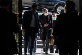 ورود رافائل گروسی، مدیرکل آژانس بین المللی انرژی اتمی برای دیدار با علی اکبر صالحی، رییس سازمان انرژی اتمی ایران