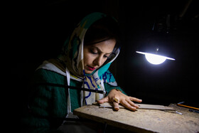 خانم فاطمه مسیبی یکی از بانوان هنرمند دانش‌آموخته رشته صنایع‌دستی دانشگاه الزهرا تهران است که در زمینه معرق با سابقه کاری ۱۳ ساله به‌عنوان یکی از کارآفرینان موفق فعالیت می‌کند.