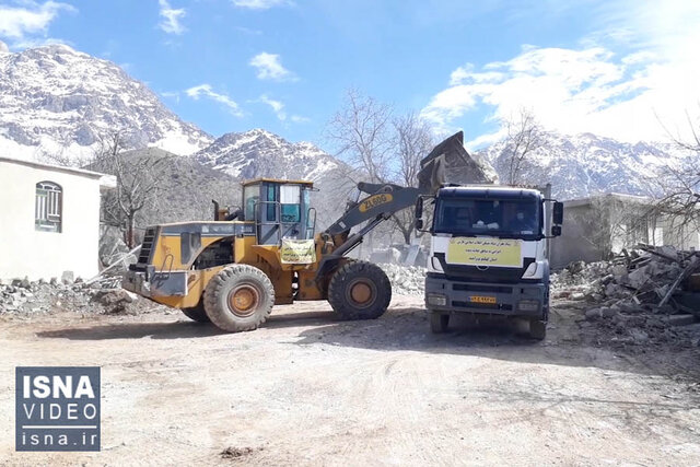 استقرار ۱۱۰ دستگاه ماشین‌آلات سنگین در سی‌سخت/ پایان آواربرداری، یک ماه دیگر