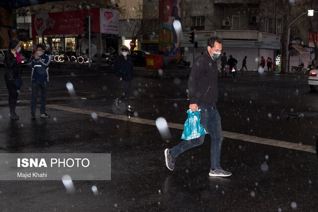 عکس تزئینی است. بارش شدید باران در برخی نقاط کشور/ افزایش ارتفاع موج تا ۴ متر در دریای عمان