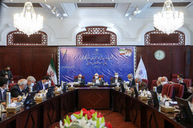 نشست هم اندیشی کارآفرینان و تولیدکنندگان با وزیر اقتصاد