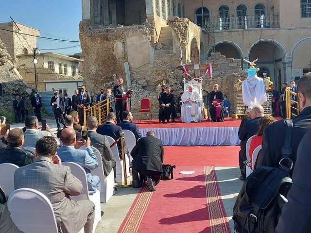 پاپ در موصل: صلح از جنگ قوی تر است