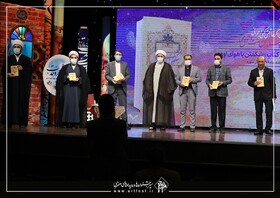 پیشنهاد ایجاد دبیرخانه دائمی شعر و ادبیات وحدت اسلامی  