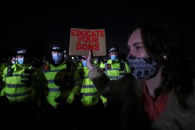 راهپیمایی لندنی‌ها پس از متهم شدن یک پلیس به قتل یک زن/ درخواست‌ها برای استعفای رئیس پلیس لندن