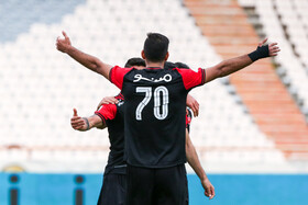 برتری پدیده برابر پرسپولیس در نیمه نخست