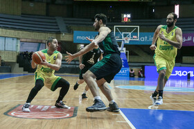 دیدار تیم های بسکتبال نفت آبادان و ذوب آهن اصفهان