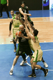 دیدار تیم های بسکتبال نفت آبادان و ذوب آهن اصفهان