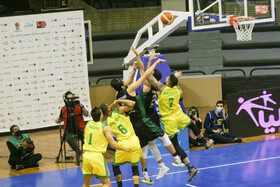 دیدار تیم های بسکتبال نفت آبادان و ذوب آهن اصفهان