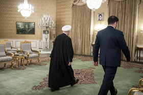 ورود حسن روحانی، رییس جمهوری پیش از دیدار با وانگ‌ئی وزیر امور خارجه چین 
