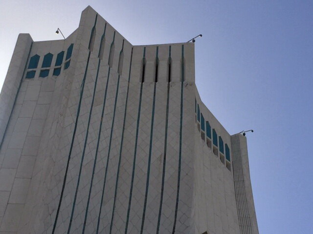 برج آزادی پس از شلیک توپ + عکس