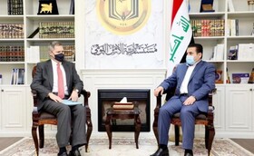 مشاور امنیت ملی عراق در دیدار با سفیر آمریکا: تلاش می‌کنیم نقطه تلاقی و نزدیکی بین همه باشیم