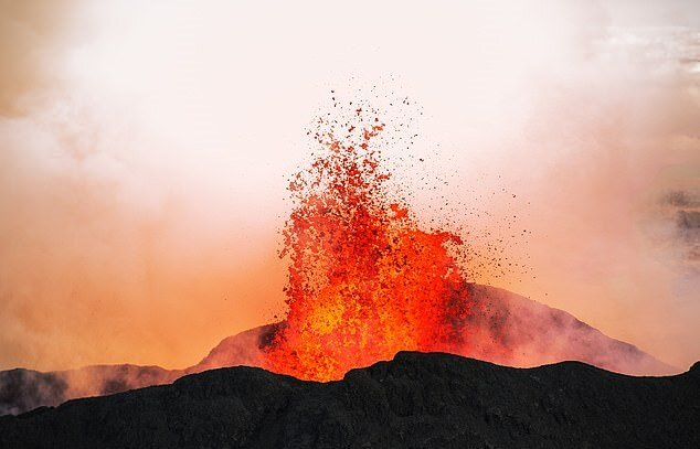 افزایش ۲۳ درصدی بیماری‌های تنفسی در پی فعالیت یک آتش‌فشان