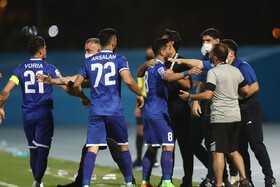 تساوی استقلال و الاهلی عربستان در نیمه اول