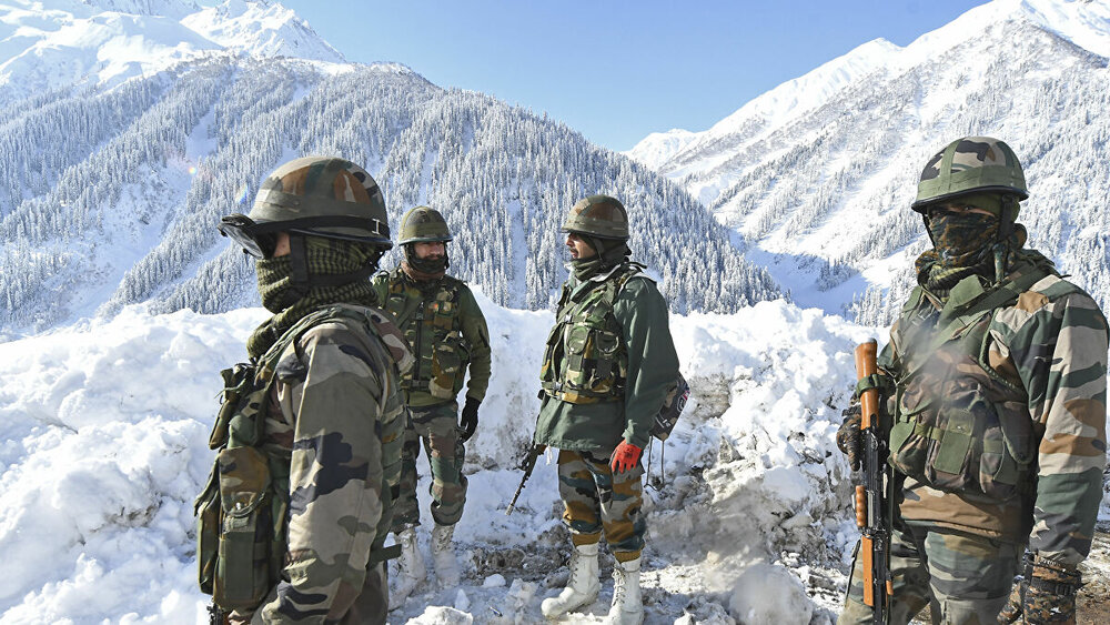 عقب‌نشینی نظامیان هند و چین از نقطه تقابل در هیمالیا