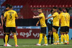 صعود دشوار سپاهان به یک چهارم نهایی جام حذفی