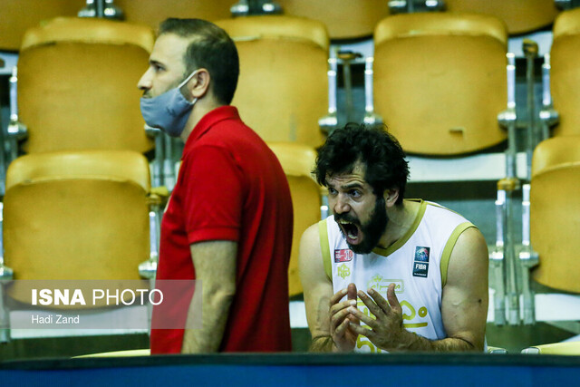 انتقاد شدید صمد از کادر فنی و بازیکنان مهرام: در حد این تیم نبودید!