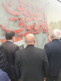 حضور ظریف در محل یادبود شهادت سردار سلیمانی  در بغداد