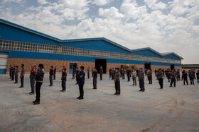 مراسم روز جهانی کارگر در واحد تولیدی آجر نسوز در شهرک محمود آباد قم